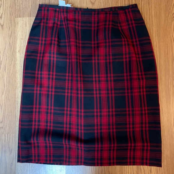 Size 14 Wool and Rayon Skirt - Picture 8 of 10
